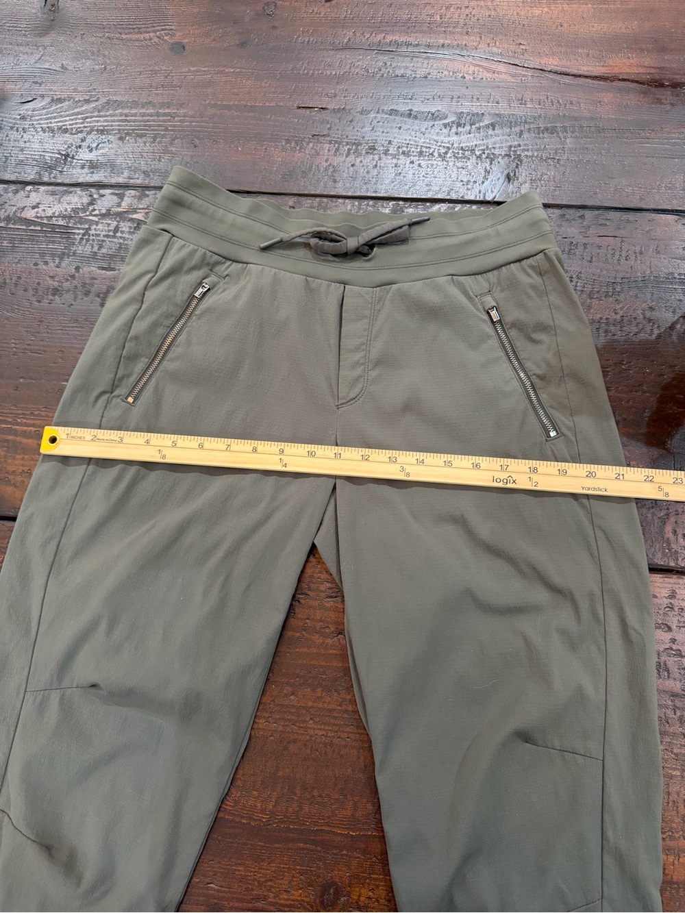 Athleta Trekkie North Jogger Olive Green Ripstop Hiking Pants Size 8 Gorpcore - Picture 9 of 11